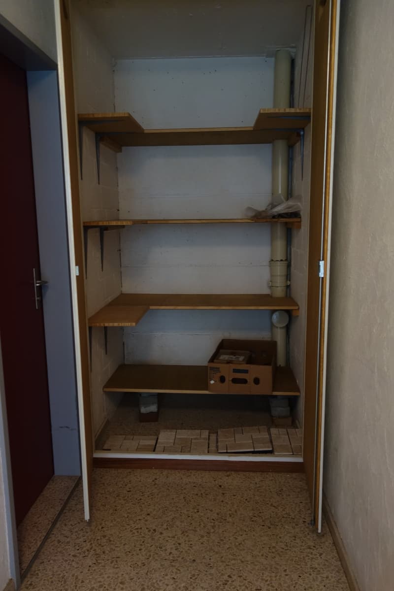 Appartement de 3.5 pièces avec balcon et vue verdoyante à Evilard (13)