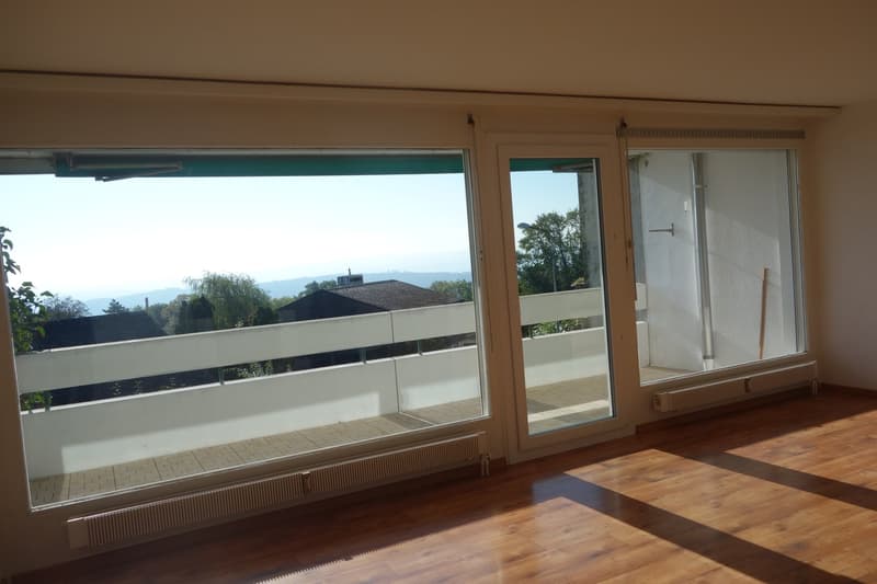 Appartement de 3.5 pièces avec balcon et vue verdoyante à Evilard (5)