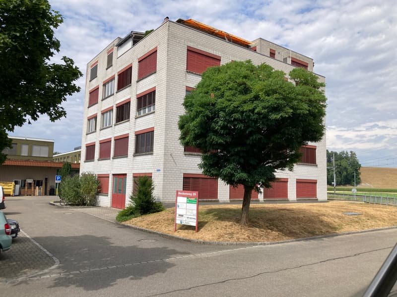 Gewerbe- & Atelierräume zur Miete am Heckenweg 29 in Aarberg (3)