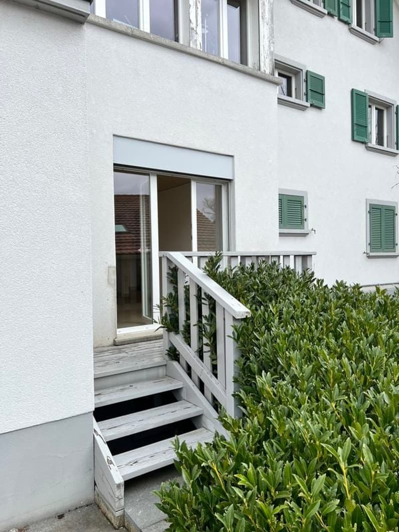 Joli appartement 6.5 pièces de 136 m2 au rez avec terrasse (1)