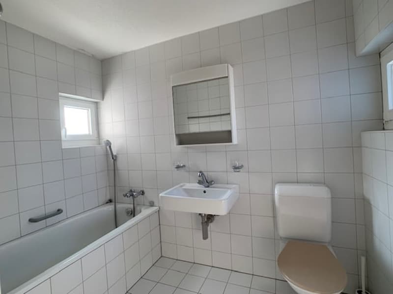 Wunderschöne , 4,5-Zimmer-Wohnung mit 88m² im 1. Obergeschoss (7)