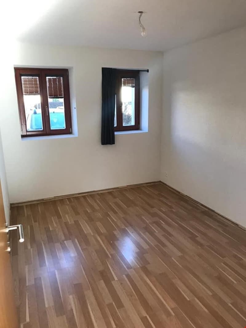Joli appartement 3,5 pièces de 83 m2, au rez-de-chaussée (4)