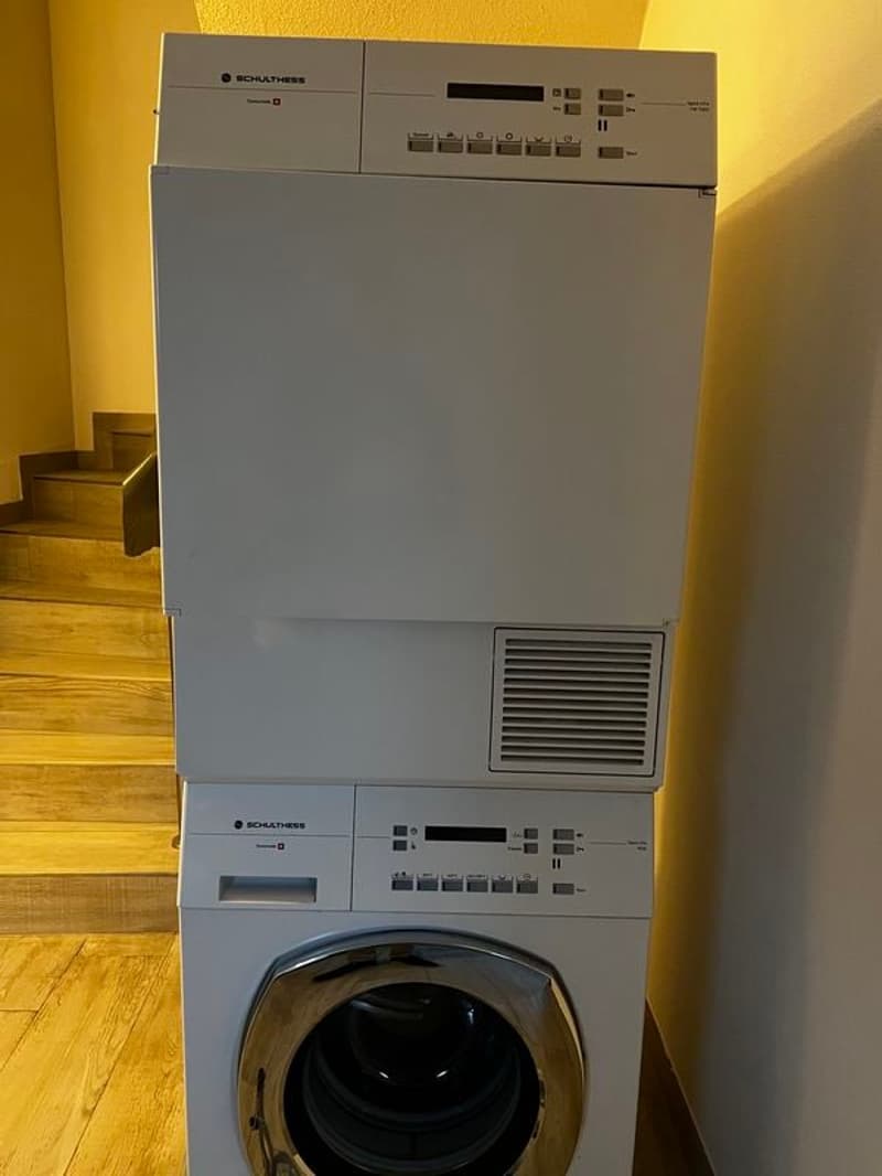 Bel appartement de 3.5 pièces avec cachet, sur 3 niveaux (10)