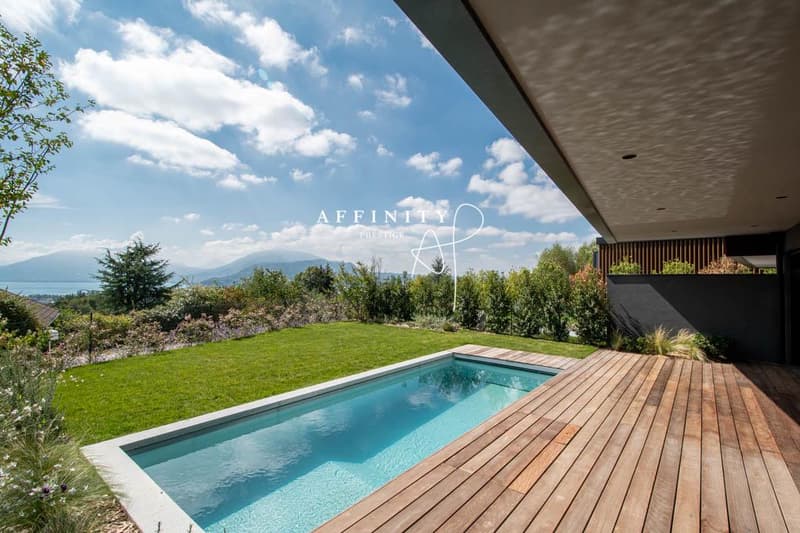 Villa contemporaine avec vue panoramique lac et montagnes (9)