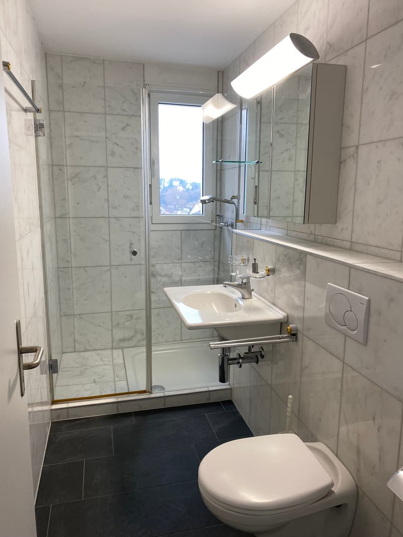 4066.000007 - Salle de douches/WC
