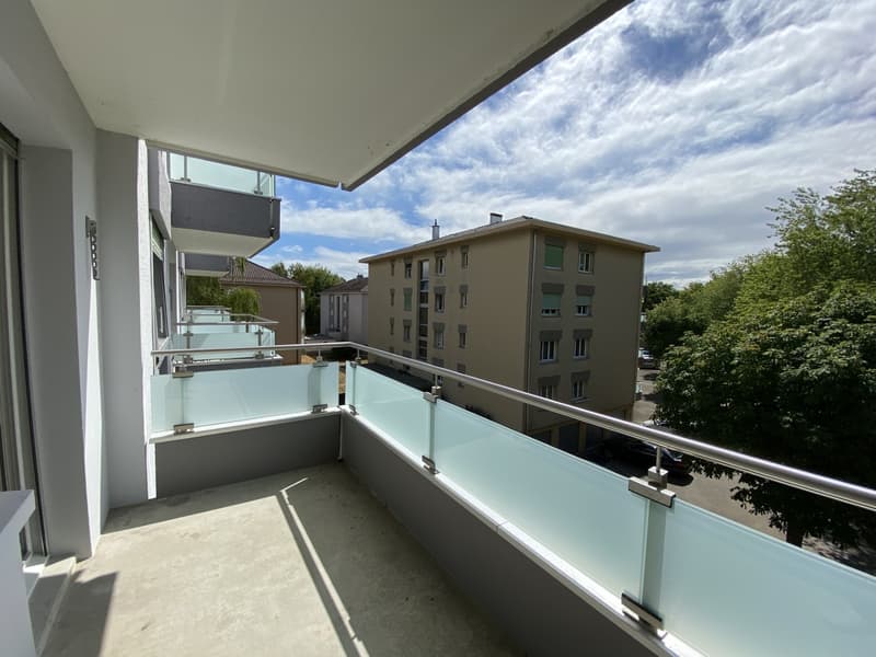 2002.000208 - Balcon
