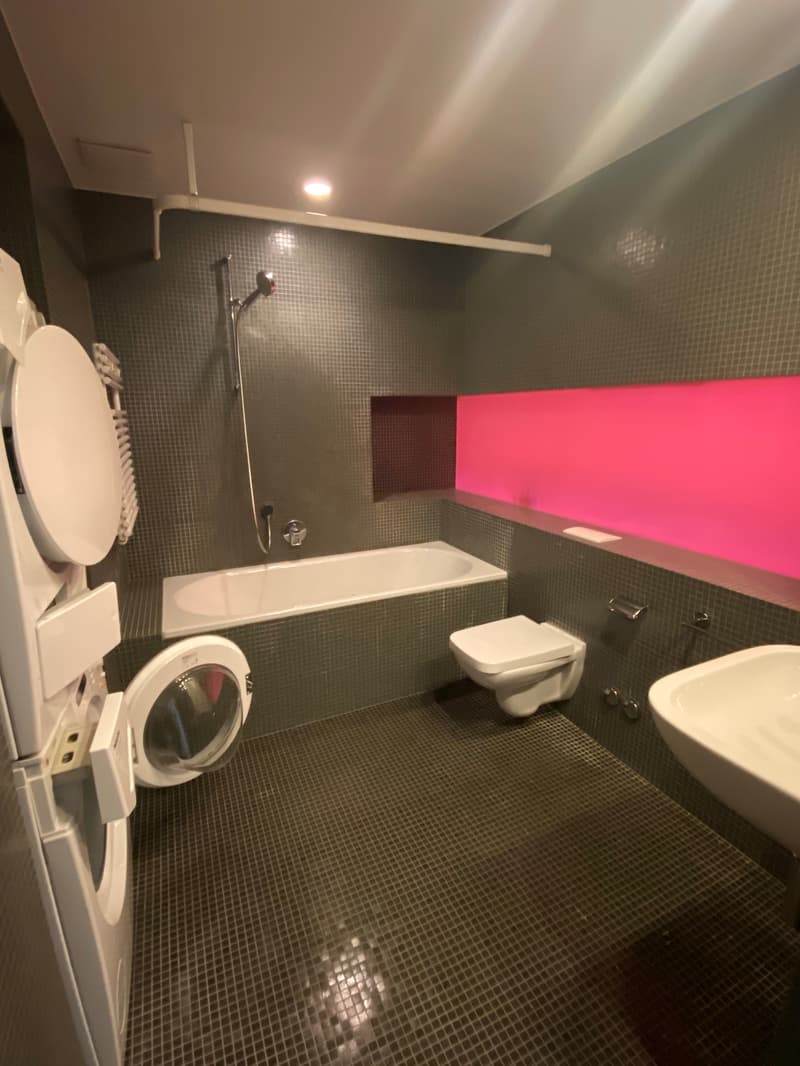 4004.000205 - Salle de bains/WC