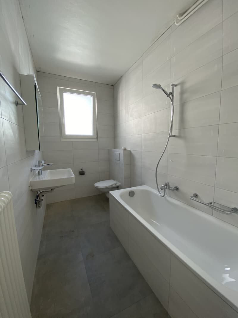 4048.010405 - Salle de bains/WC