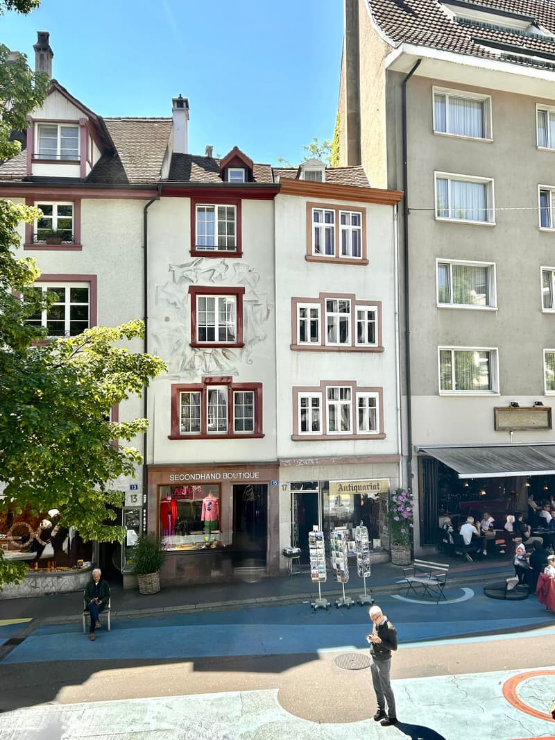 "Ein Bijou von Wohn- & Geschäftshaus im Herzen von Basel" (3)