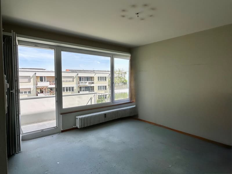 Geräumige 5-Zimmer-Wohnung mit Balkon, schöner Aussicht & Extra-Zimmer im EG (im Baurecht) (14)
