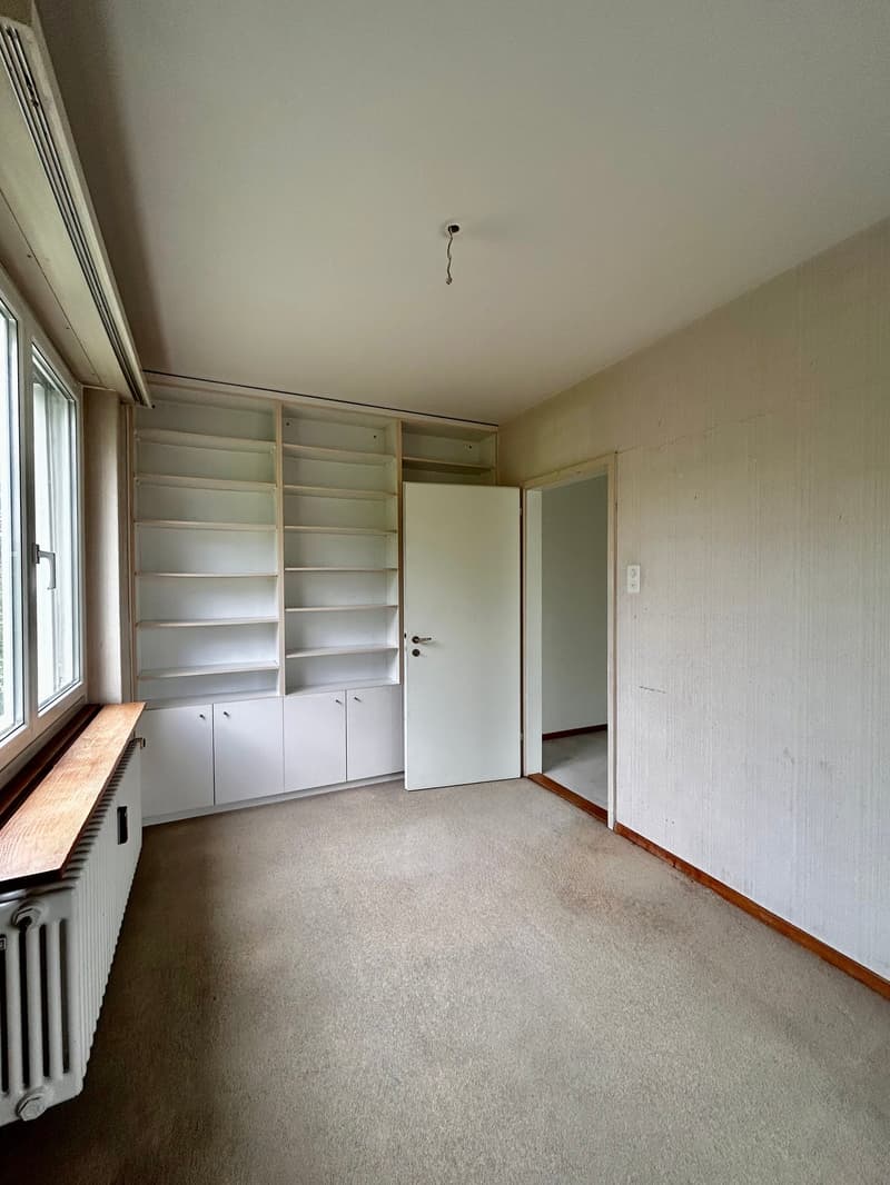 Geräumige 5-Zimmer-Wohnung mit Balkon, schöner Aussicht & Extra-Zimmer im EG (im Baurecht) (10)