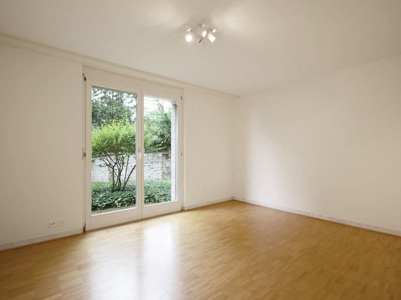 Exklusive 6.5-Zimmer-Wohnung auf zwei Ebenen mit Weitblick in Riehen (9)