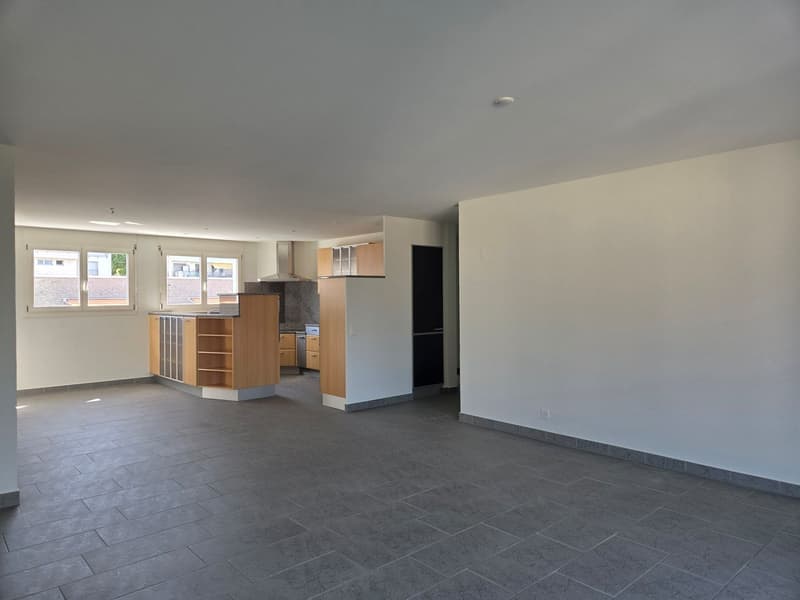 Familienfreundliche 4.5-Zimmer-Wohnung mit grossem Balkon - Einziehen und wohlfühlen (2)