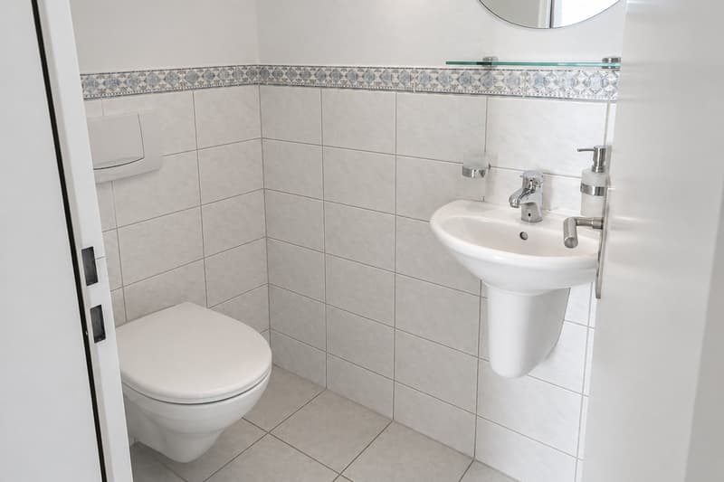 Charmante 3.5-Zimmer-Wohnung mit Balkon und herrlicher Aussicht in Herrliberg (8)