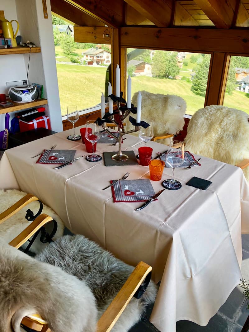 Attraktiver 4,5-Zimmer-Hausteil mit Galerie und traumhafter Aussicht in Valbella (17)