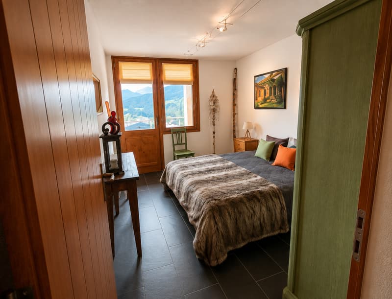 Attraktiver 4,5-Zimmer-Hausteil mit Galerie und traumhafter Aussicht in Valbella (11)