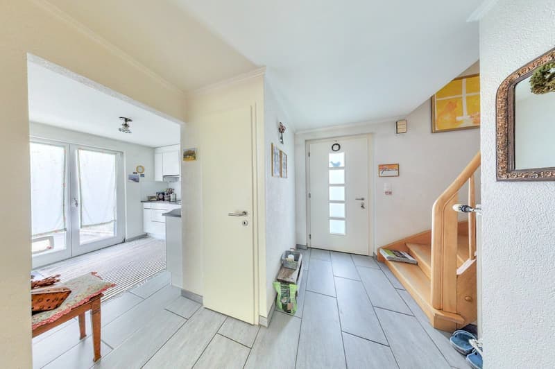 Charmantes 5.5-Zimmer-Doppeleinfamilienhaus in Andelfingen (6)