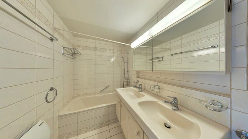Wohnen mit Weitsicht - 5 1/2-Zimmer Einfamilienhaus an erhöhter Lage in Andelfingen (6)