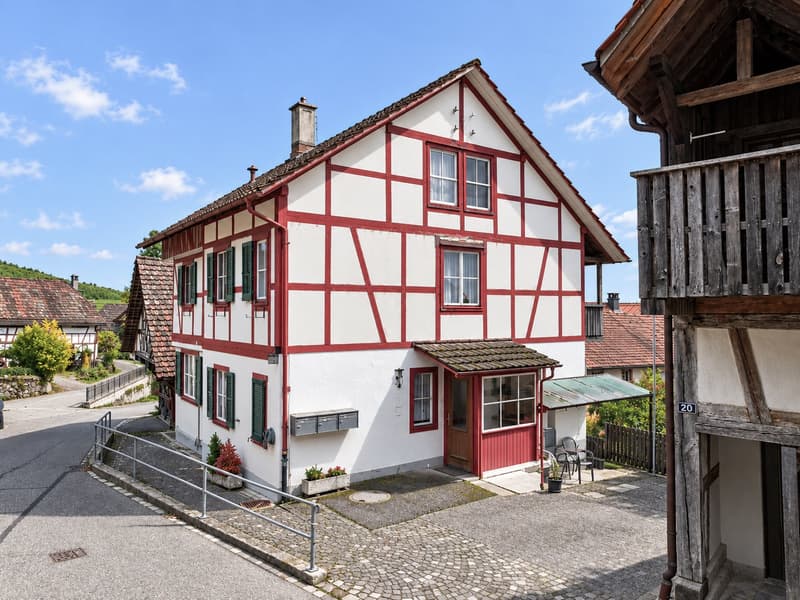 Wohnhaus mit vielfältigen Gestaltungsmöglichkeiten in Unterstammheim (1)