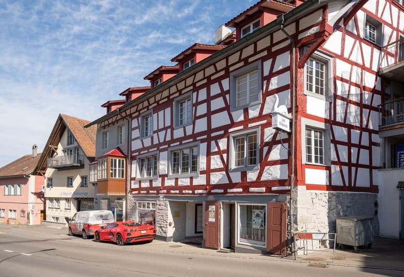 Tradition trifft Geschäftssinn – Räume mit Charakter in Stein am Rhein. (1)