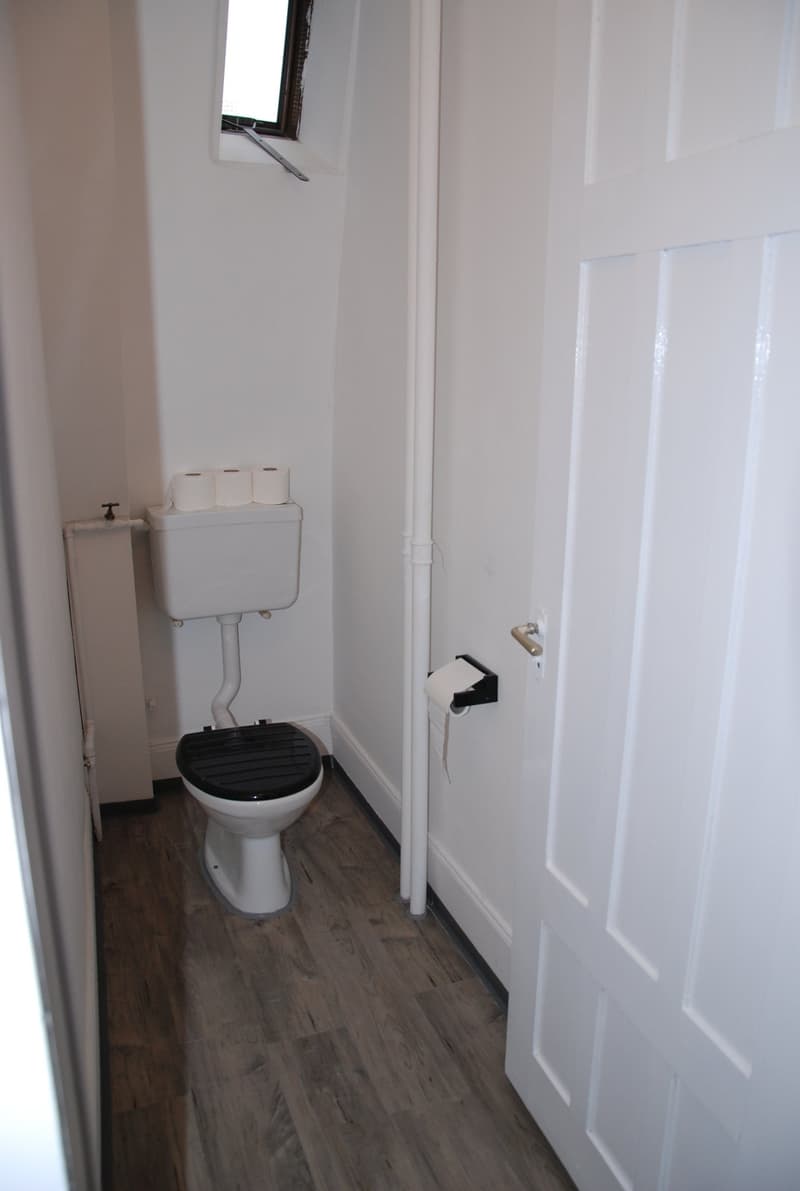 4 1/2-Zi. grosse, charmante Altbauwohnung (4)
