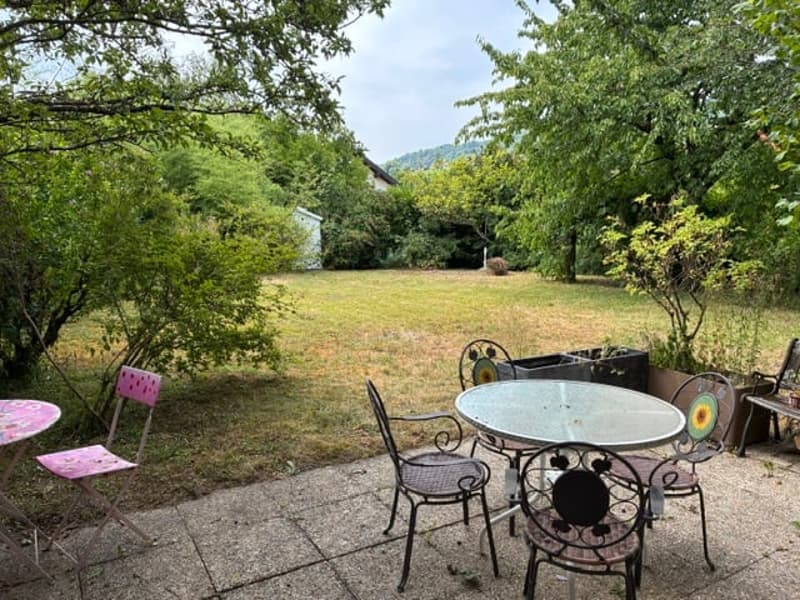 Charmante maison jumelle à Féchy (9)