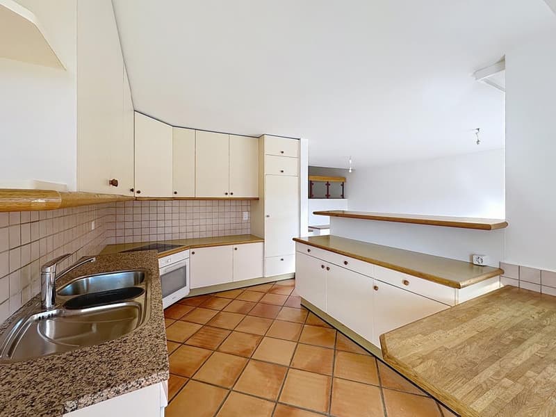 Appartement traversant de 3,5 pièces à Nyon (3)