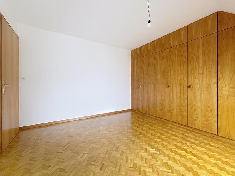 Appartement traversant de 3,5 pièces à Nyon (5)