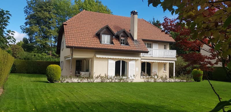 Splendide villa individuelle avec un grand jardin de plus de 500m2 (1)