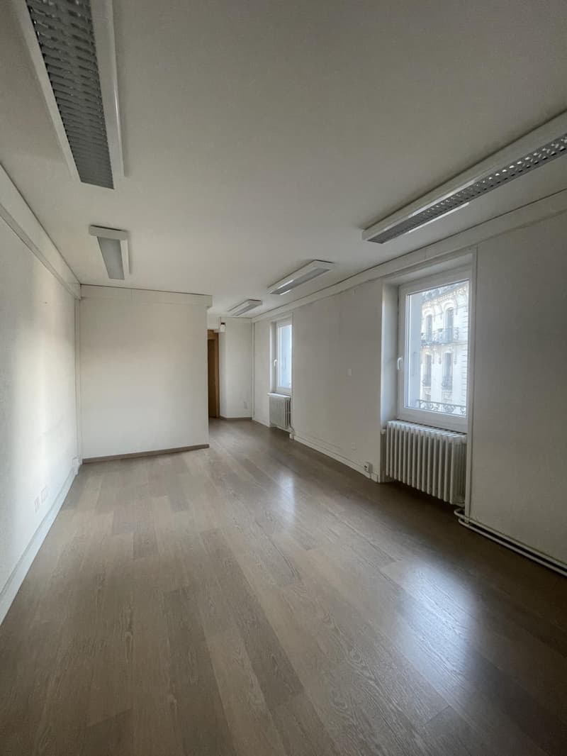 Bureaux idéalement situés au coeur de la ville (4)