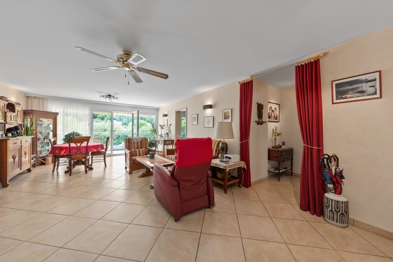 Bel appartement de 3,5 pièces au calme (2)