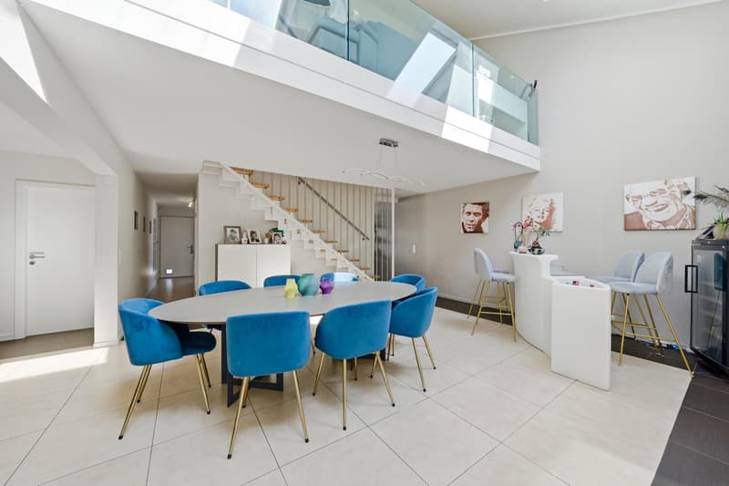 Beau duplex en attique de 5,5 pièces à Bursinel (4)