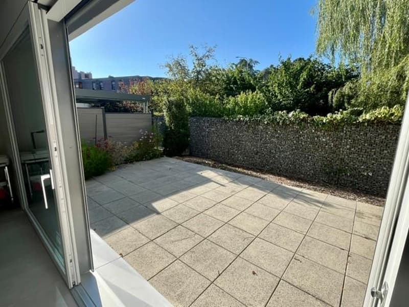Bel appartement de 3.5 pièces au rez avec terrasse (2)