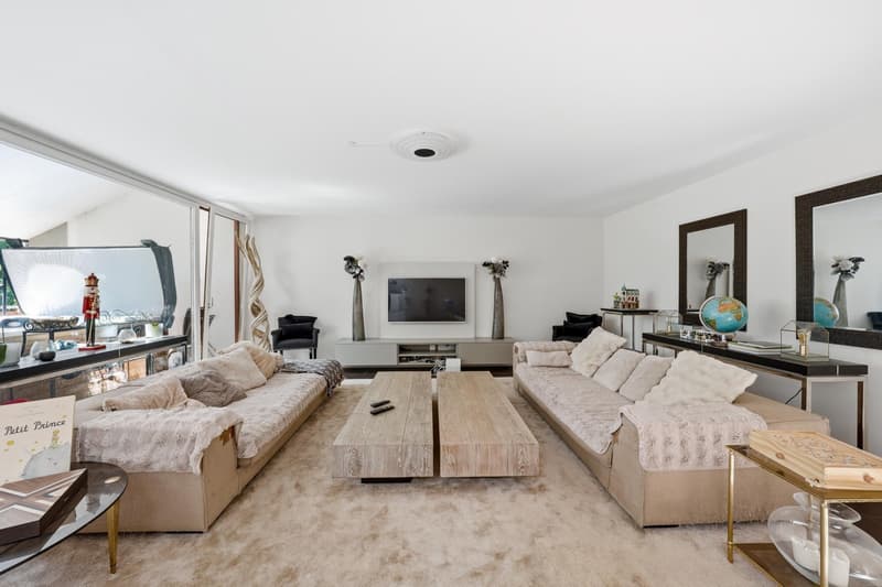 Beau duplex en attique de 5,5 pièces à Bursinel (4)