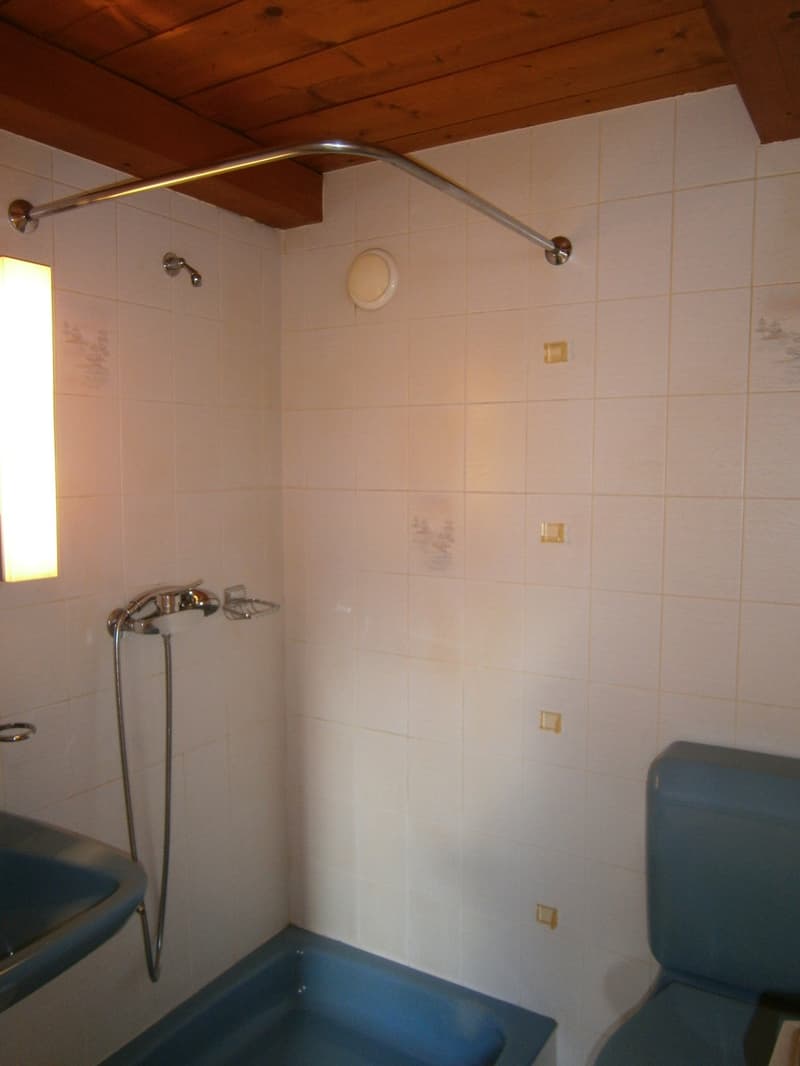 Charmant studio mansardé au cœur de Martigny (4)