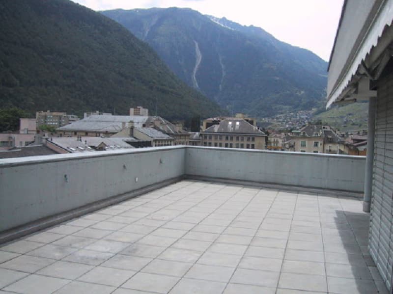 Spacieux appartement-terrasse de 7 pièces au coeur de la Ville de Martigny (2)