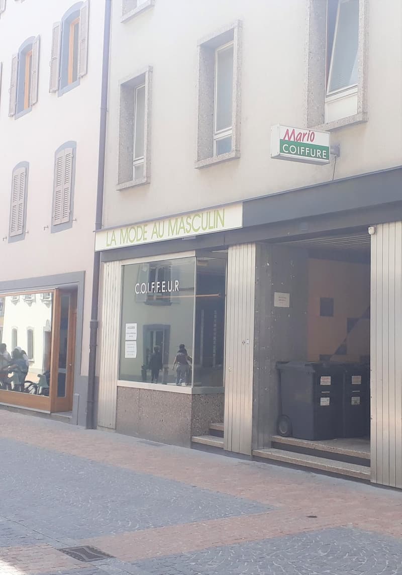 Local commercial salon de coiffure – Martigny (4)