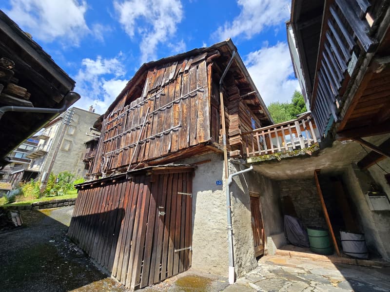 Maison, grange, raccard, terrains - Salvan - Grand potentiel (2)