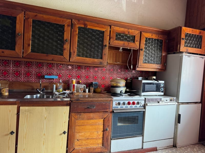 Maison /4.5 pces /Nécessite complète rénovation / Mollens /EXCLUSIVITE (4)