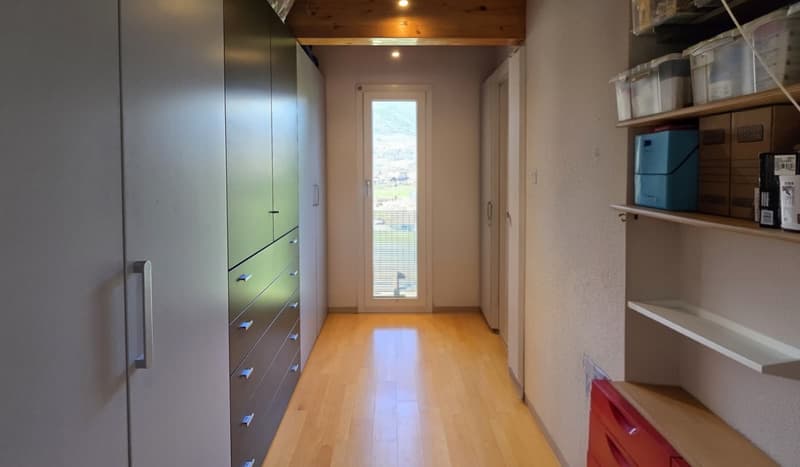 Villa d'architecte - 4.5 pces - 1'212 m2 terrain - Grône - EXCLUSIVITE (7)