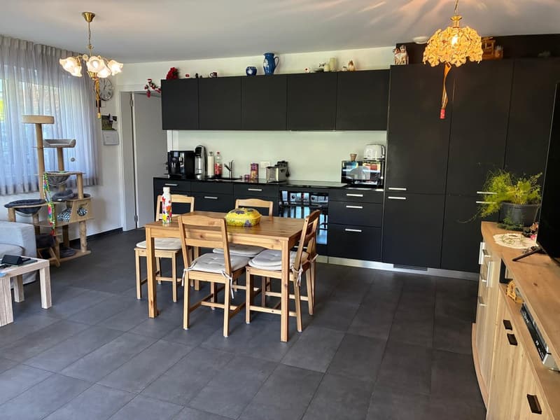 REZ avec terrasse et accès pelouse – 2 places de parc (4)