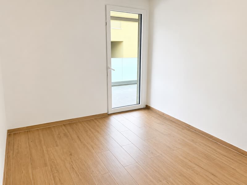 1er étage – Neuf – Places de parc intérieure – Grand balcon (7)
