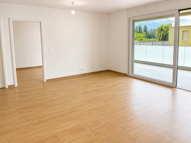 1er étage – Neuf – Places de parc intérieure – Grand balcon (6)