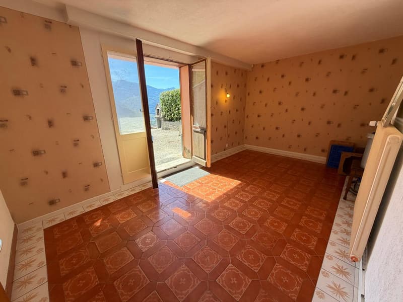 Maison – 5.5 pces – extérieurs – possibilité activité indépendante (10)