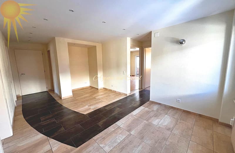 Plein coeur de Crans ! Lumineux appartement traversant de 4.5 pièces avec une chambrette complémentaire ! (3)