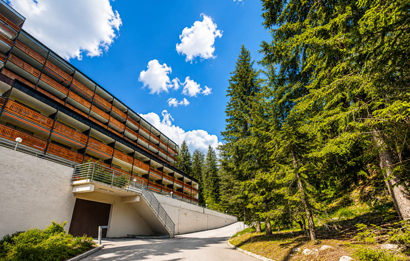 À louer (septembre à novembre) ce cosy et vaste studio au centre de Crans ! (11)