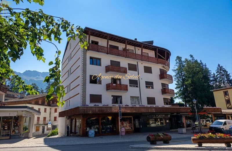 À louer à la saison : Agréable appartement 2.5 pièces en plein coeur de Crans ! (2)