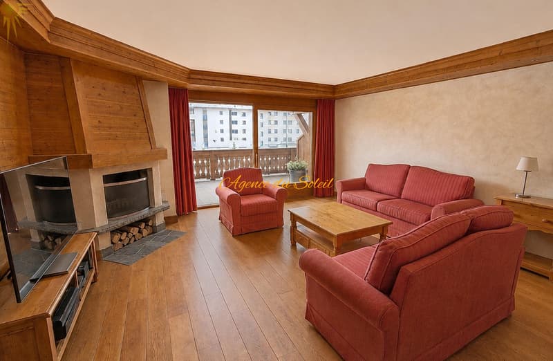 Plein coeur de Crans ! Élégant appartement de standing de 3,5 pièces avec vaste terrasse orientée est! (3)
