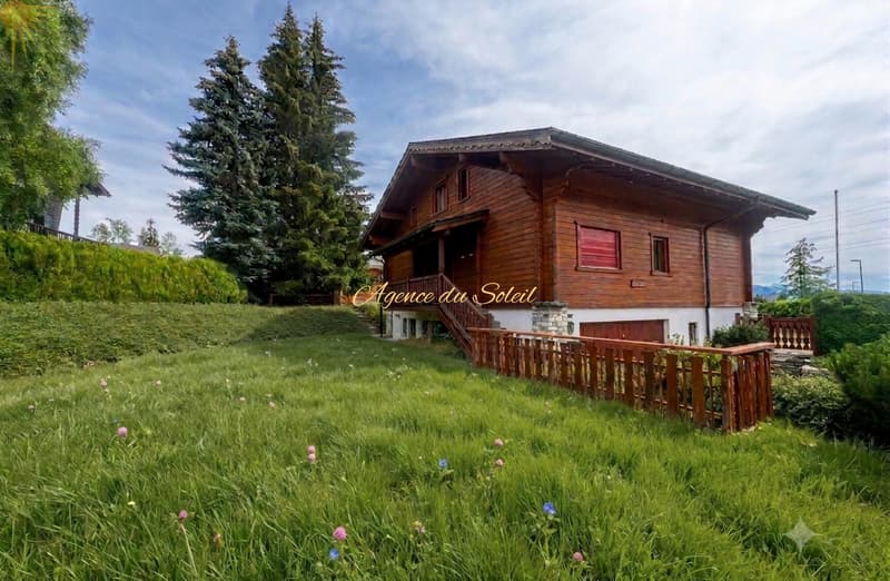 En Exclusivité ! Superbe chalet de 8.5 pièces en bordure du golf Ballesteros à Crans ! (2)