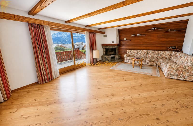 En Exclusivité ! Superbe chalet de 8.5 pièces en bordure du golf Ballesteros à Crans ! (2)